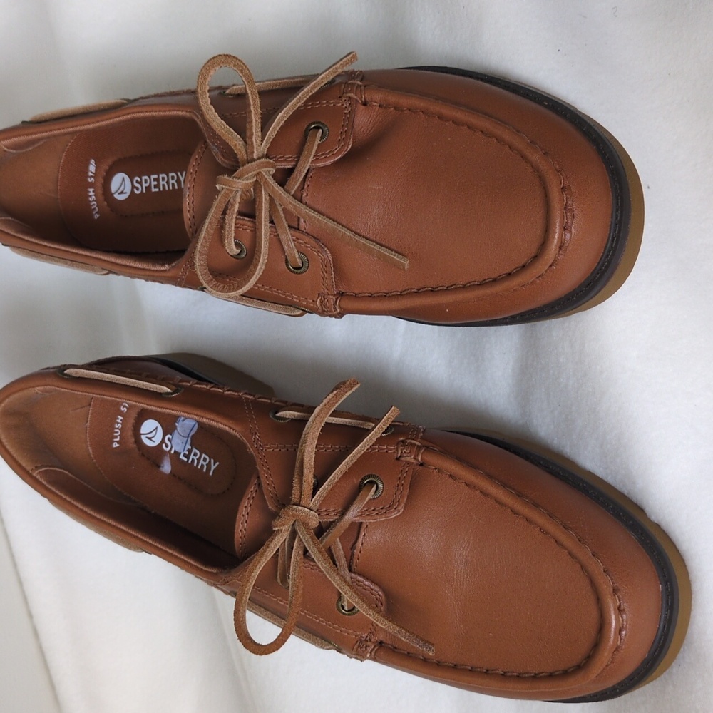 Sperry Classic Leather Boat Shoes in Cognac Brown - Picture 2 of 8